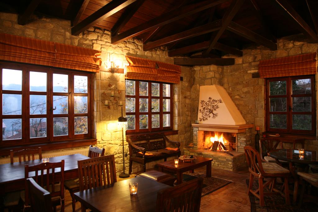 Petrina Elatis Traditionbal Guesthouses