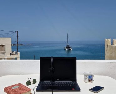 Long stay accommodation in Akti Apollona in Naxos Cyclades Greece